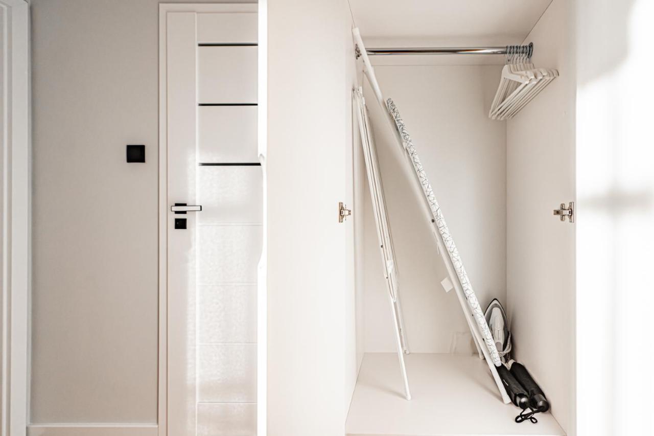 Apartment 24H With Free Garage And Ac Jagielly 5 วรอตซวาฟ ภายนอก รูปภาพ