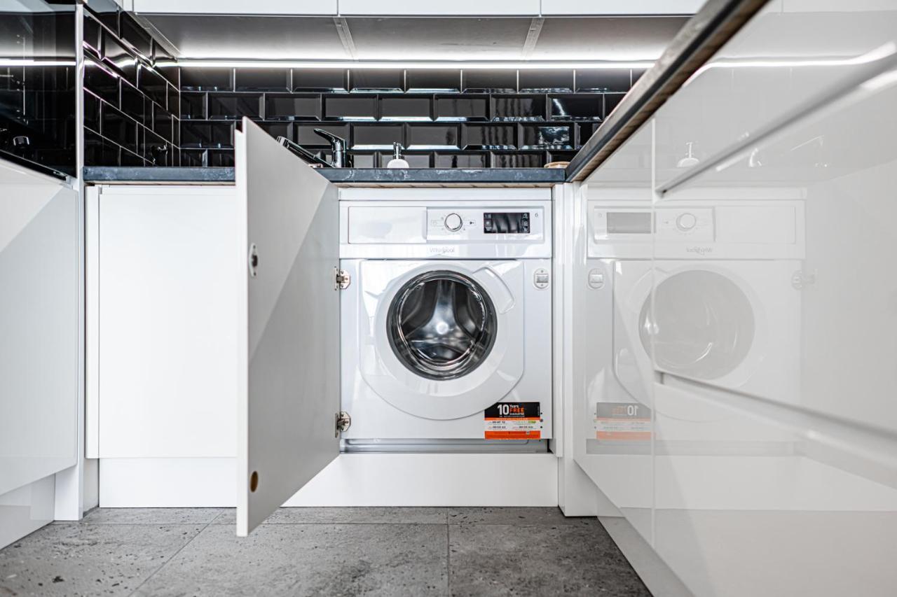 Apartment 24H With Free Garage And Ac Jagielly 5 วรอตซวาฟ ภายนอก รูปภาพ